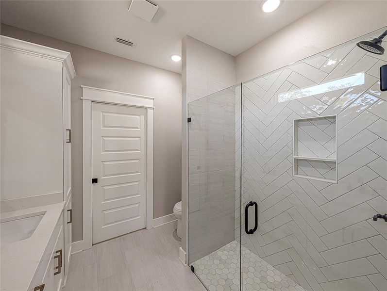 Furnished interior view inside a new home in , Troup (Image 12).