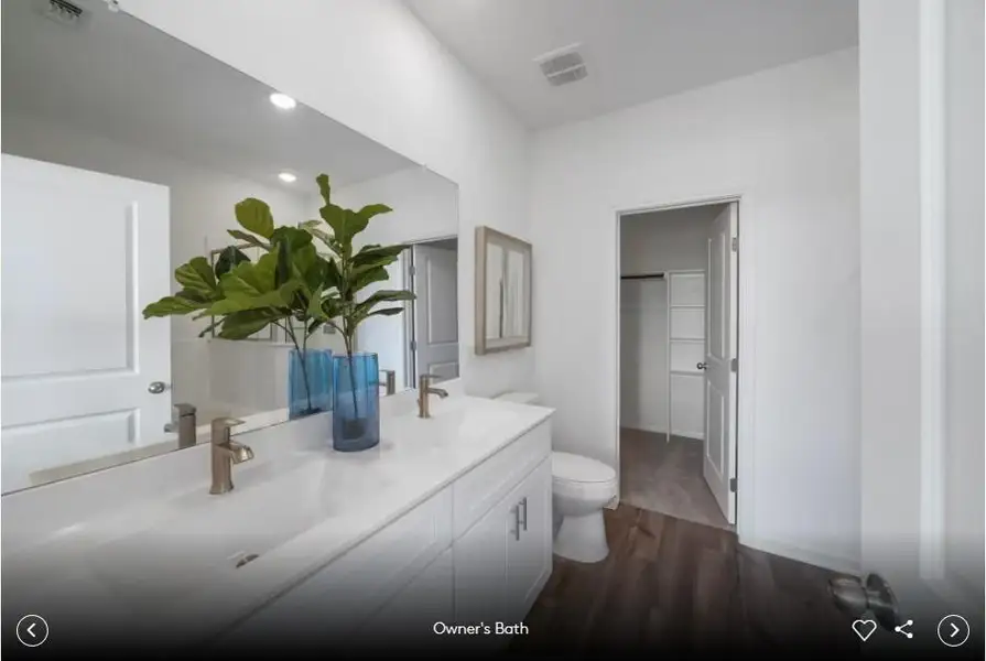 Interior photos- Photo of Pulte model home with same floor plan, not of actual home listed.