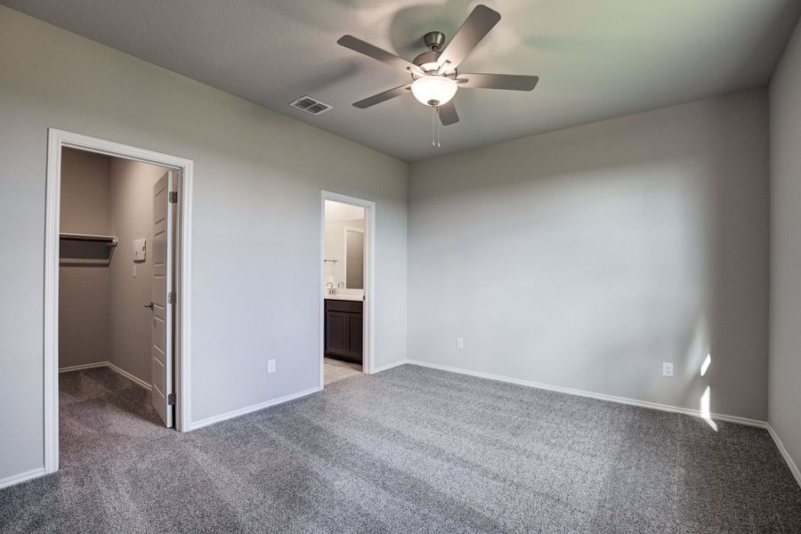 Representative unfurnished interior of a home built from the The Frio A by Davidson Homes LLC in Agave, San Antonio (Image 15).