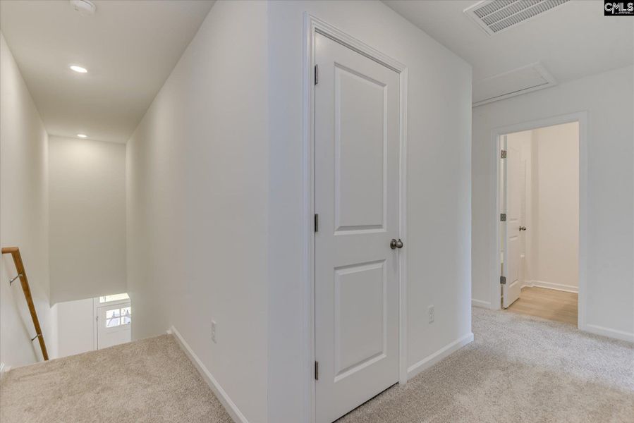 Spacious, unfurnished interior of a new home in Walker’s Trail, Lexington (Image 23).