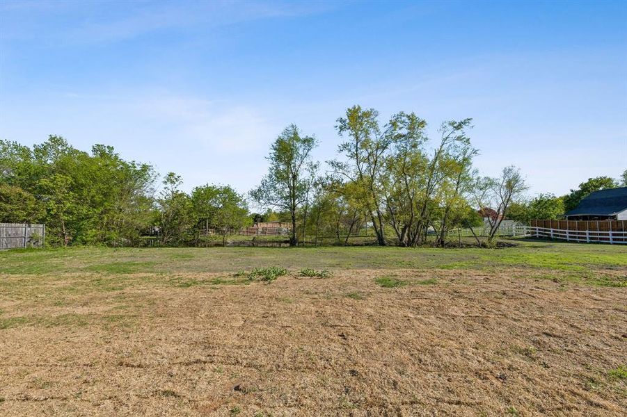 Natural landscape and outdoor views near in Rowlett (Image 37). Natural landscape and outdoor views near in Rowlett (Image 37).