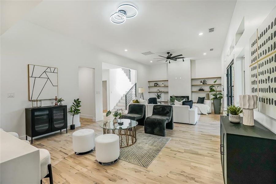 Furnished interior view inside a new home in , Dallas (Image 7).