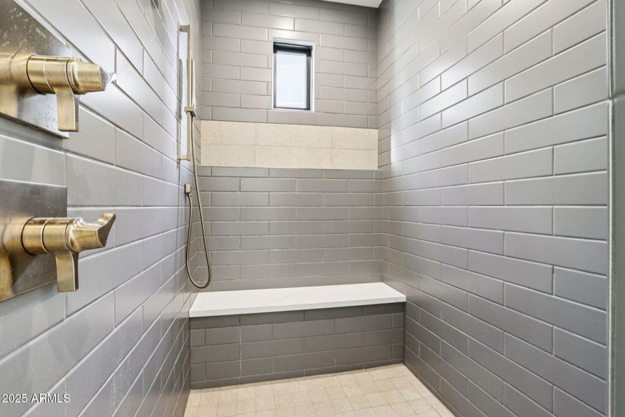 38-web-or-mls-N Cave Creek Rd 1037-S0412