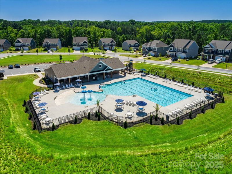 Clubhouse & Swimming Pool