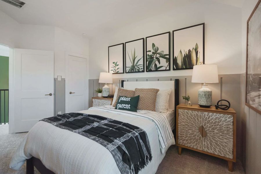 Representative furnished interior of a home built from the Durham by Chesmar Homes in Emory Glen, Katy (Image 11).
