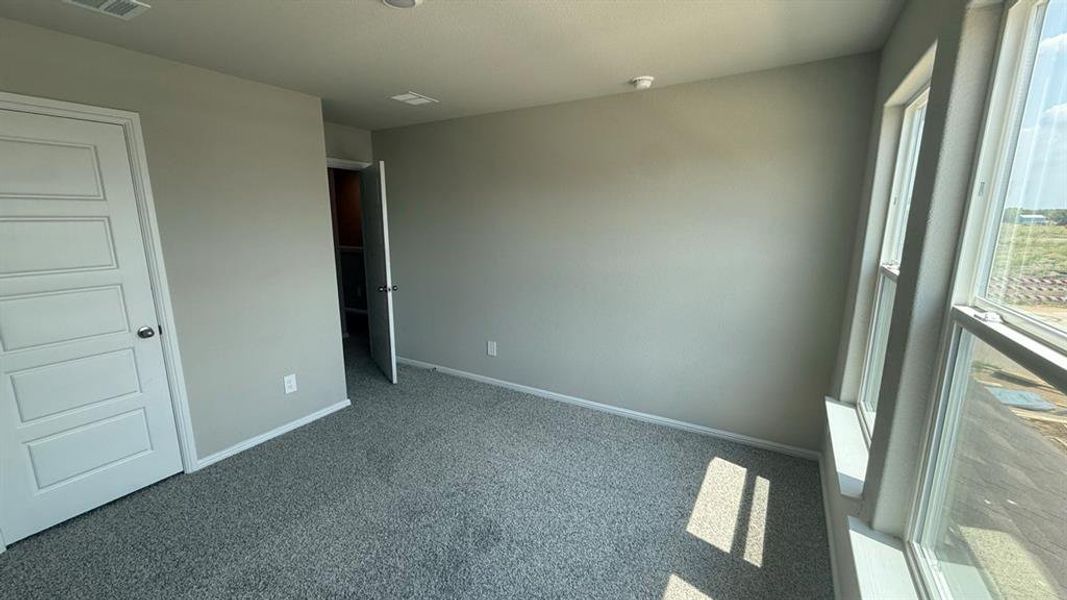 Spacious, unfurnished interior of a new home in Orchard Village, Fort Worth (Image 9). Spacious, unfurnished interior of a new home in Orchard Village, Fort Worth (Image 9).