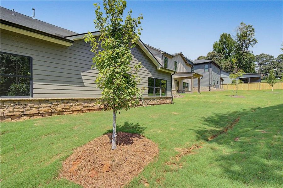 Exterior details and patio area of a home in Meadow Pines, Dallas (Image 3).