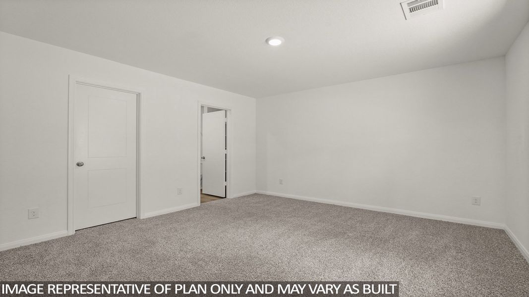 Spacious, unfurnished interior of a new home in McCrorey Trails, Conroe (Image 19).