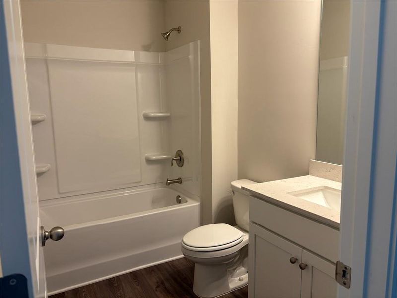 Furnished interior view inside a new home in Riverwood, Dallas (Image 16).