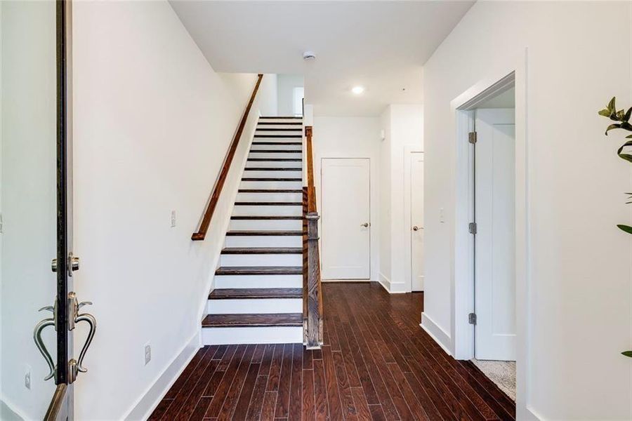 Spacious, unfurnished interior of a new home in Ashbury, Roswell (Image 22).