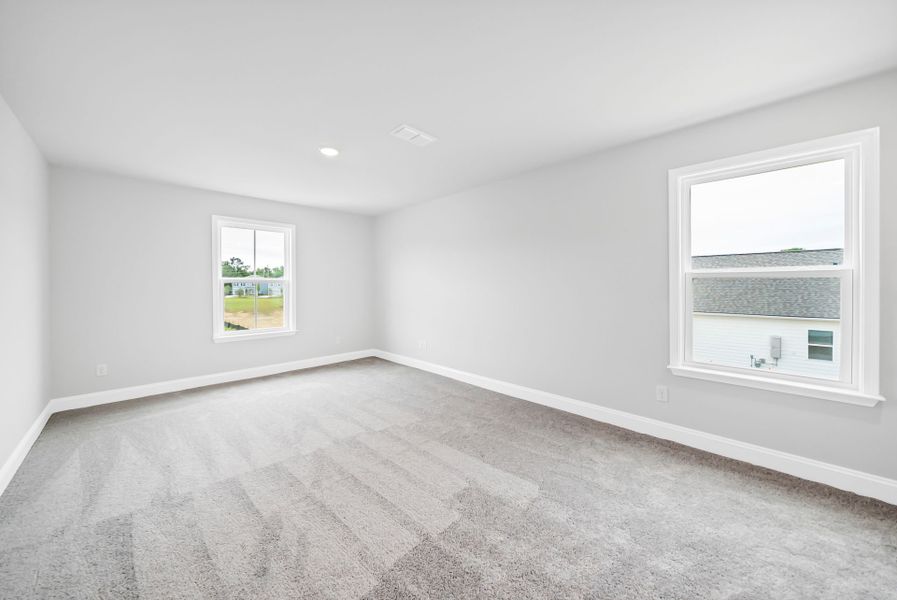 Spacious, unfurnished interior of a new home in Monroe Preserve, Chapin (Image 26).