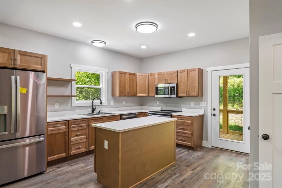 Furnished interior view inside a new home in , Marion (Image 13).