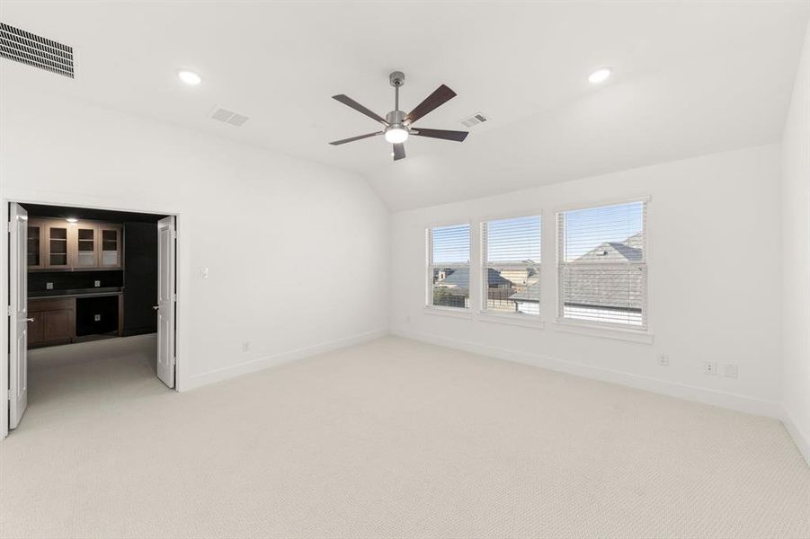Spacious, unfurnished interior of a new home in Cambridge Estates - Harwood, Prosper (Image 23).