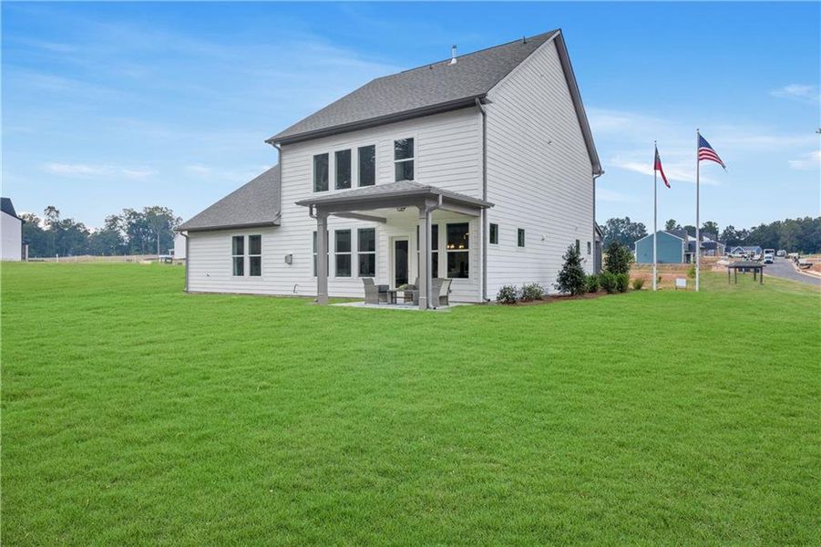Exterior details and patio area of a home in Pickens Bluff, Hiram (Image 29).
