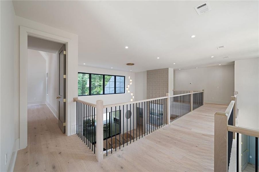 Image 47 of a home in .