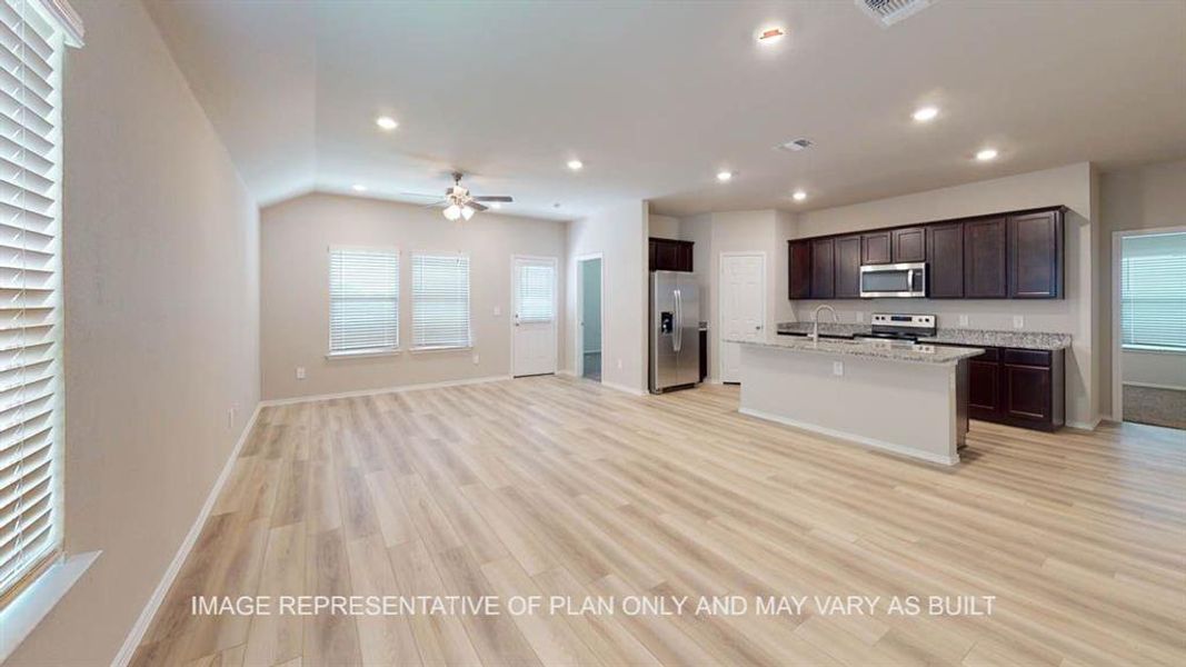 Spacious, unfurnished interior of a new home in , Waco (Image 15).