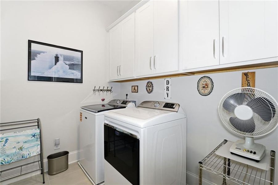 Furnished interior view inside a new home in The Reserve at Bells Ferry, Kennesaw (Image 30). Furnished interior view inside a new home in The Reserve at Bells Ferry, Kennesaw (Image 30).