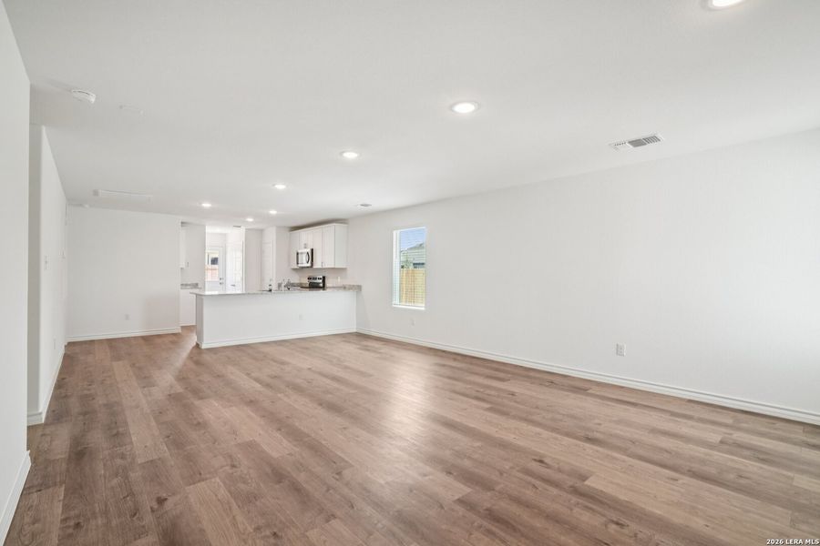 Spacious, unfurnished interior of a new home in , New Braunfels (Image 12). Spacious, unfurnished interior of a new home in , New Braunfels (Image 12).