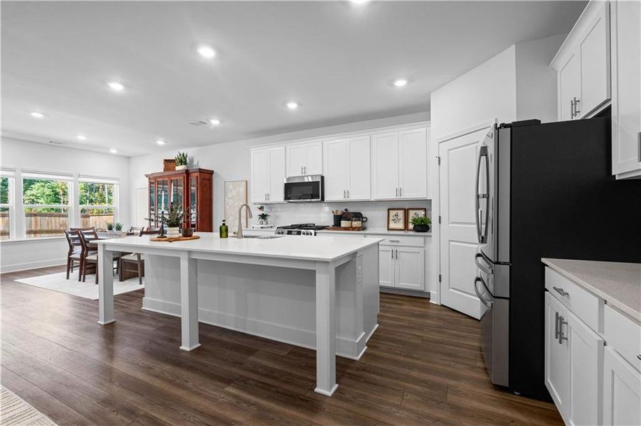 Furnished interior view inside a new home in Candleberry Place, Sharpsburg (Image 5).
