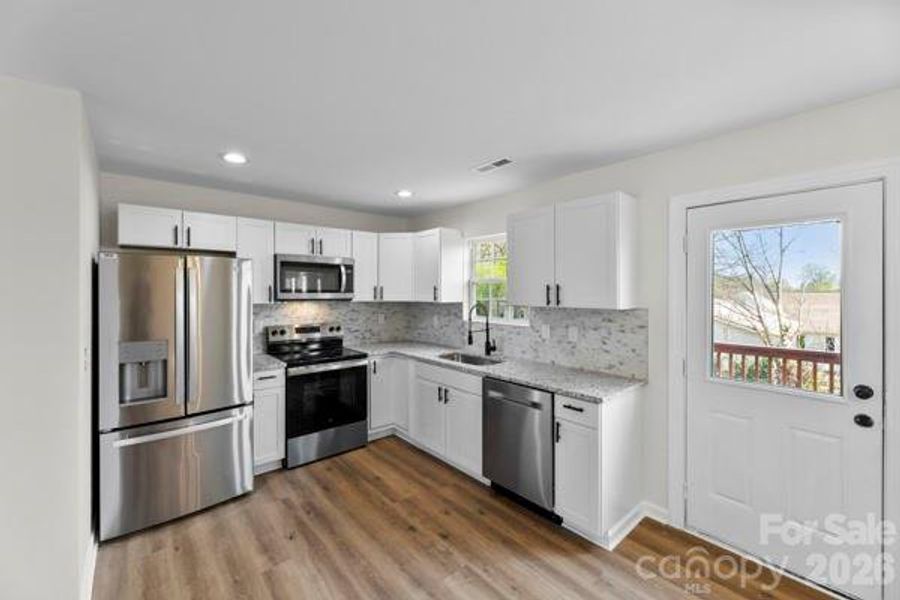 Furnished interior view inside a new home in , Kings Mountain (Image 5).