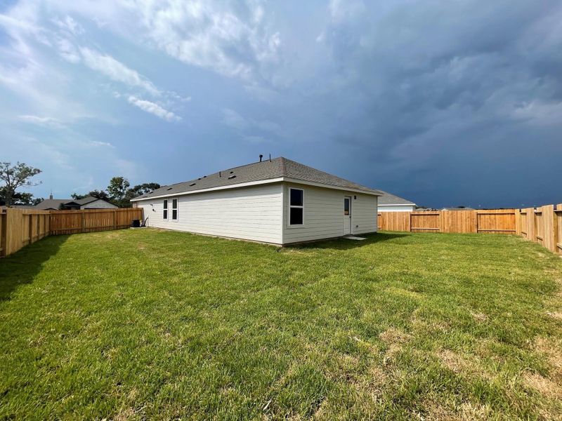 *Not actual home, pictures representative of same floor plan*