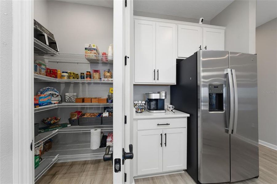 Furnished interior view inside a new home in , Lake Alfred (Image 13).