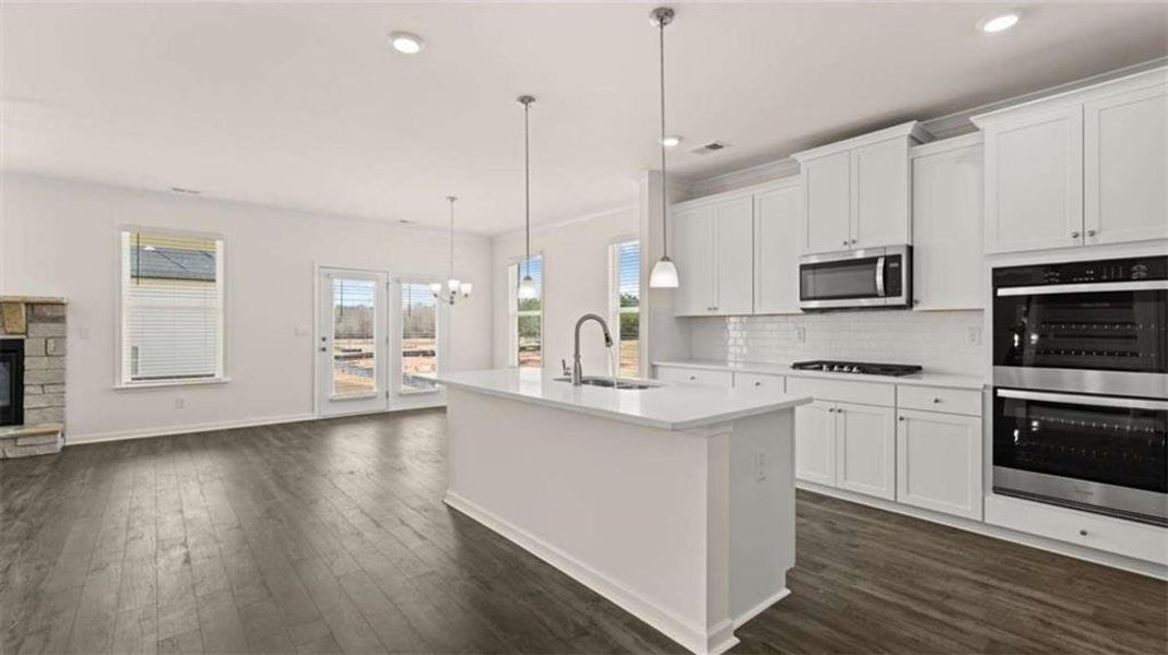 Furnished interior view inside a new home in Water Oak Estates, Lawrenceville (Image 6).