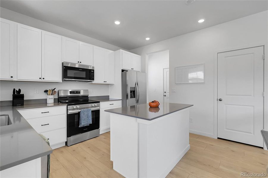 Furnished interior view inside a new home in Independence: The Pioneer Collection, Elizabeth (Image 32).