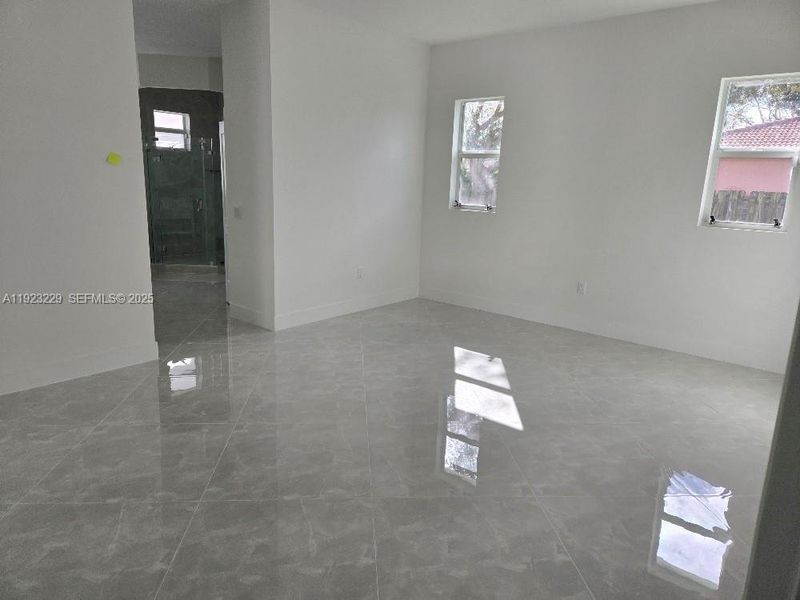 Spacious, unfurnished interior of a new home in , Miami (Image 12).
