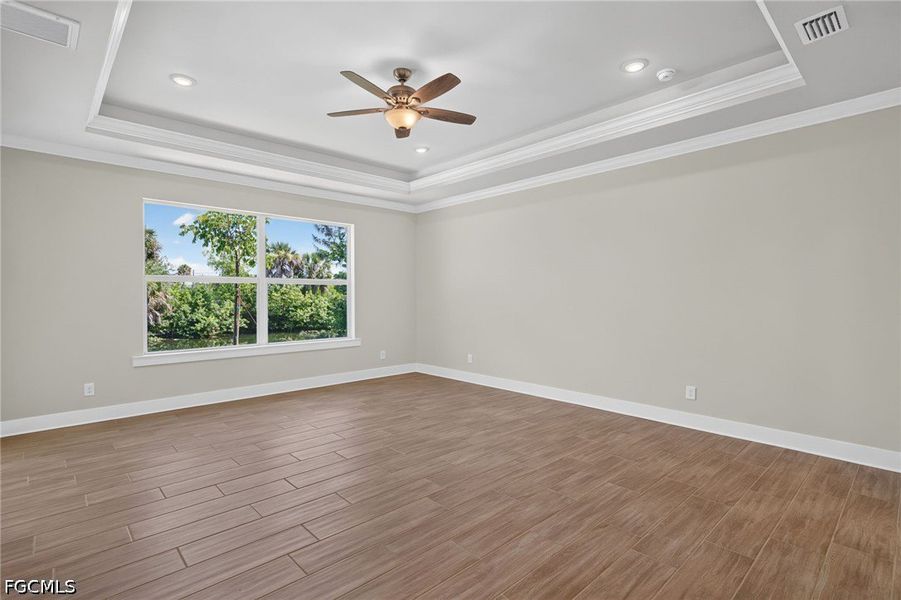 Spacious, unfurnished interior of a new home in Cape Coral, Cape Coral (Image 15). Spacious, unfurnished interior of a new home in Cape Coral, Cape Coral (Image 15).