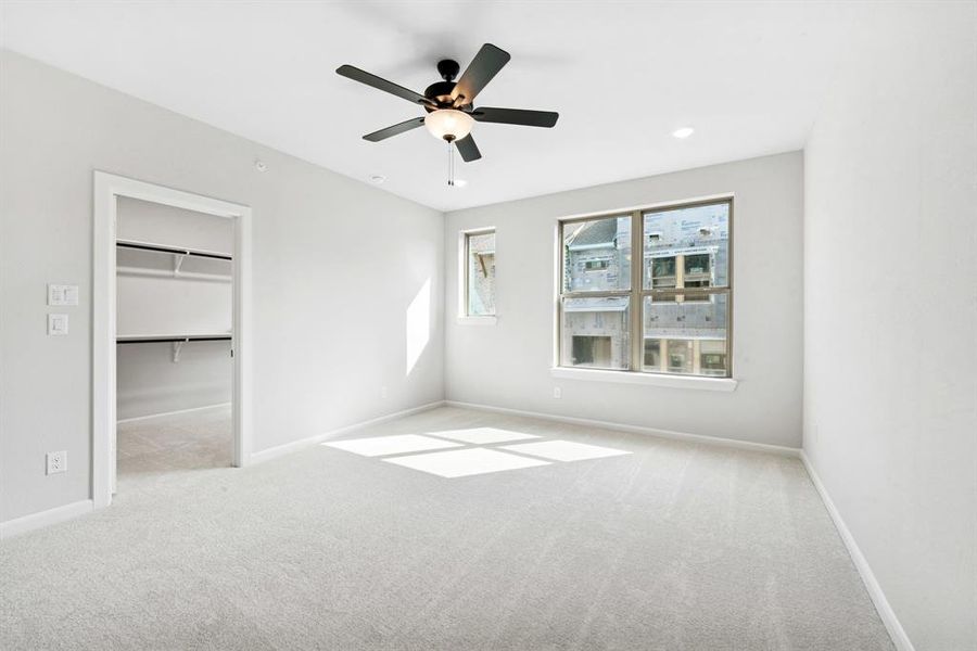 Spacious, unfurnished interior of a new home in Hillside at Las Colinas, Irving (Image 29). Spacious, unfurnished interior of a new home in Hillside at Las Colinas, Irving (Image 29).