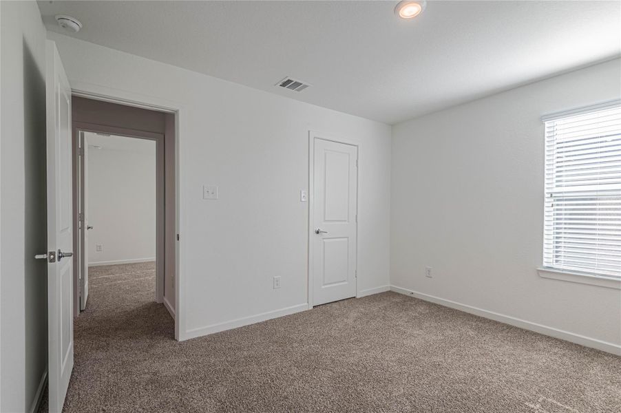Spacious, unfurnished interior of a new home in Mason Woods 50s, Cypress (Image 17).