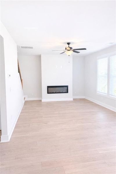 Spacious, unfurnished interior of a new home in , Villa Rica (Image 6).