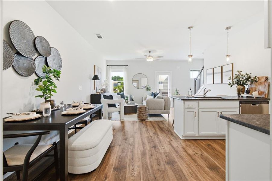Furnished interior view inside a new home in , Cartersville (Image 4).