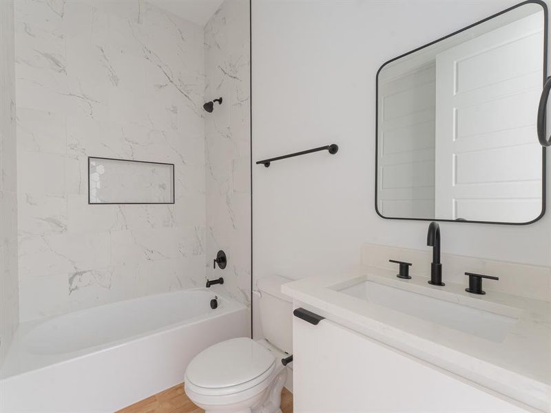 Furnished interior view inside a new home in , Dallas (Image 5).