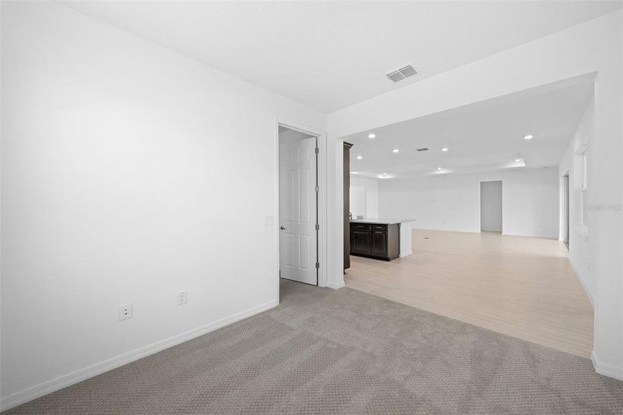 Spacious, unfurnished interior of a new home in , Ocala (Image 39).