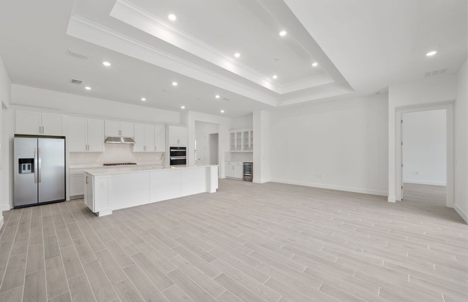 Spacious, unfurnished interior of a new home in Terreno, Naples (Image 14).