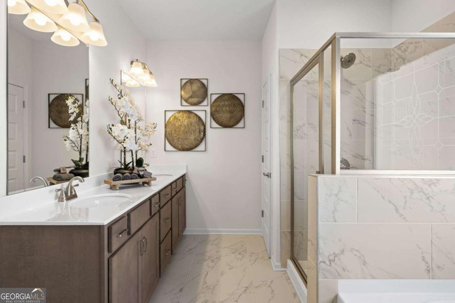 Furnished interior view inside a new home in Stonebridge North, Macon (Image 32).