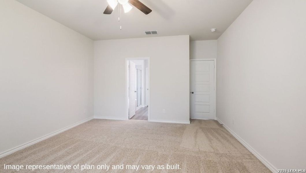 Spacious, unfurnished interior of a new home in , Boerne (Image 19).