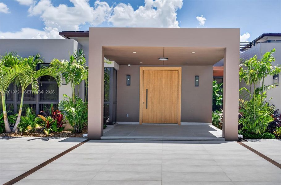 Image 85 of a home in .