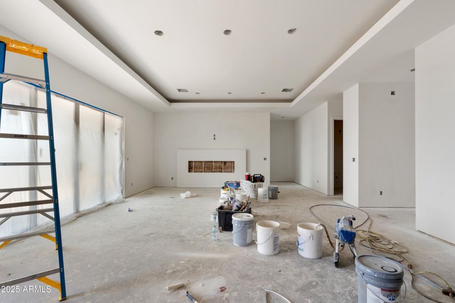 Living Room (1) Living Room (1)