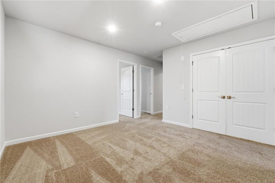 Spacious, unfurnished interior of a new home in Parkway James, Snellville (Image 20). Spacious, unfurnished interior of a new home in Parkway James, Snellville (Image 20).