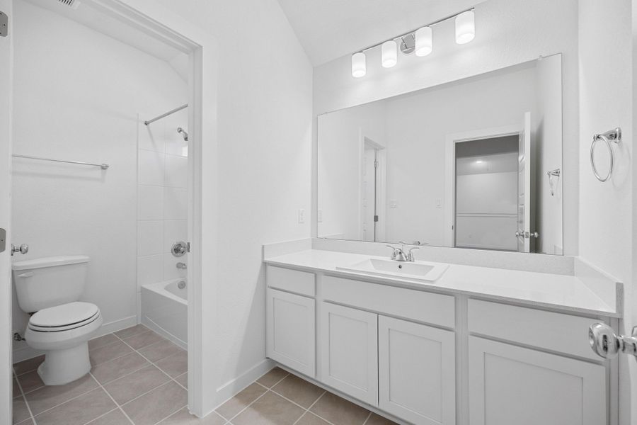 Furnished interior view inside a new home in Lakeside at Tessera, Lago Vista (Image 11).