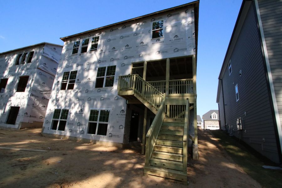 Exterior Exterior