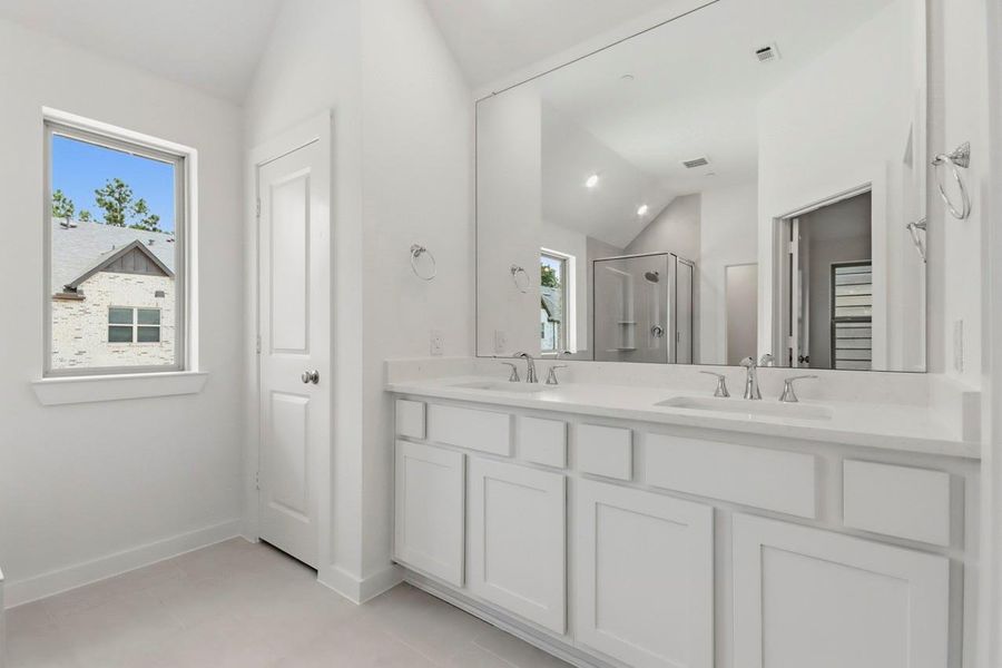 Furnished interior view inside a new home in Woodforest Townhomes, Montgomery (Image 6). Furnished interior view inside a new home in Woodforest Townhomes, Montgomery (Image 6).