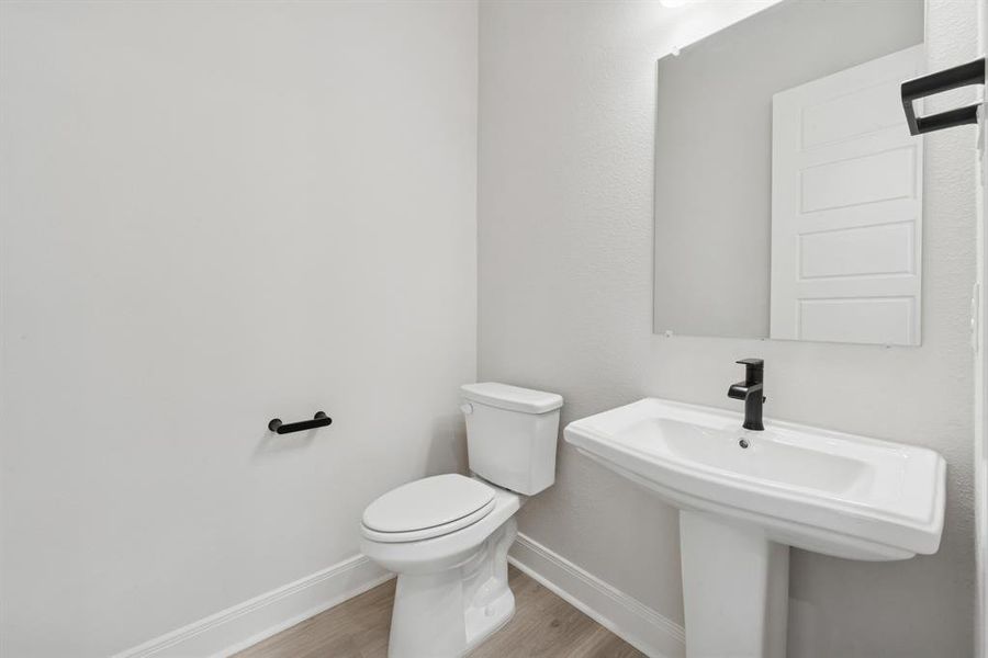 Furnished interior view inside a new home in Hillside at Las Colinas, Irving (Image 4). Furnished interior view inside a new home in Hillside at Las Colinas, Irving (Image 4).