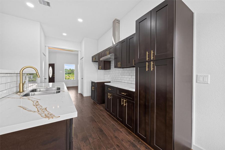 Furnished interior view inside a new home in , Cleveland (Image 5).