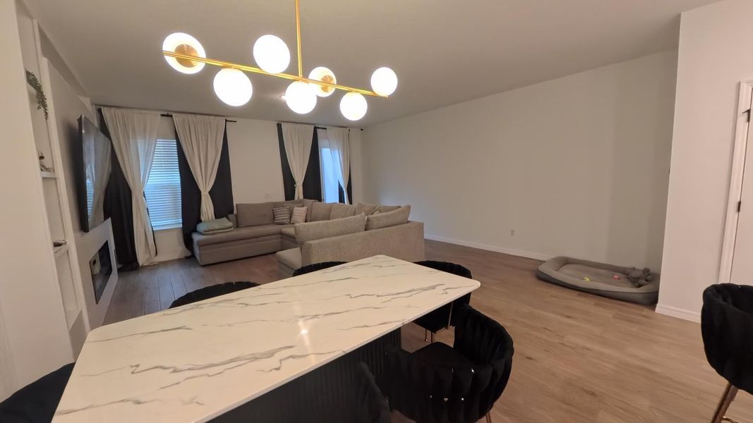 Furnished interior view inside a new home in , Winter Garden (Image 9).