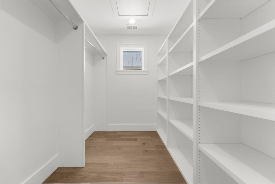 Spacious, unfurnished interior of a new home in , Mount Pleasant (Image 19).