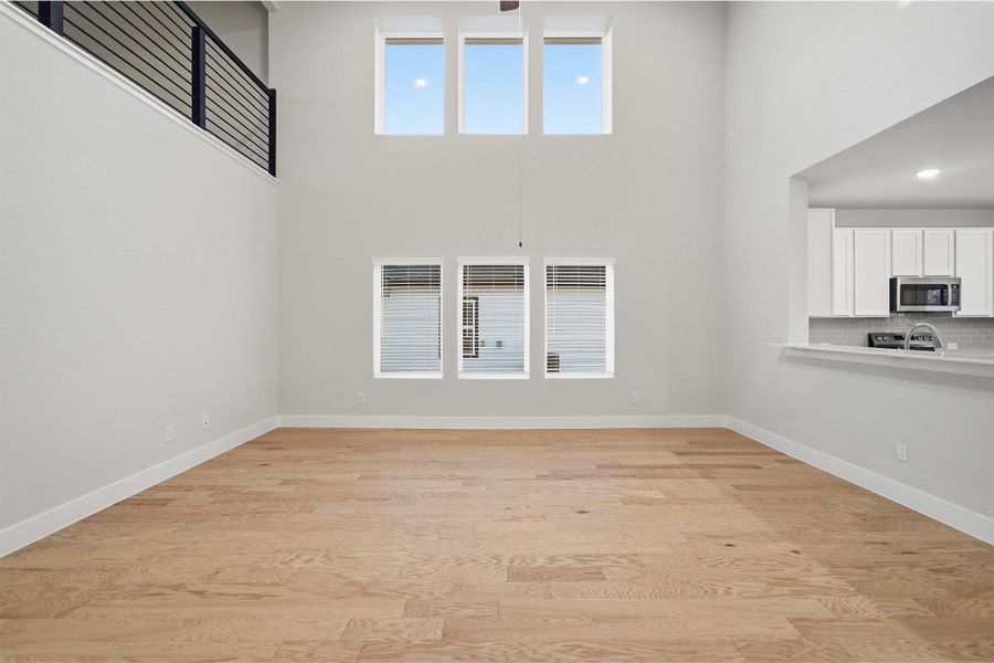 Spacious, unfurnished interior of a new home in Hunters Glen, Jarrell (Image 18).